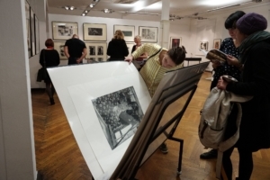 Blick in die Ausstellung der 35. Leipziger Grafikbörse