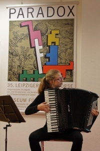 35. Leipziger Grafikbörse – Musikalische Umrahmung von Anne-Kathrin Köhn (Akkordeon)