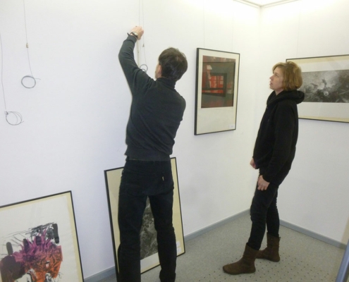 Aufbau der 37. Leipziger Grafikbörse »Turbulenzen« im GRAFIKMUSEUM STIFTUNG SCHREINER